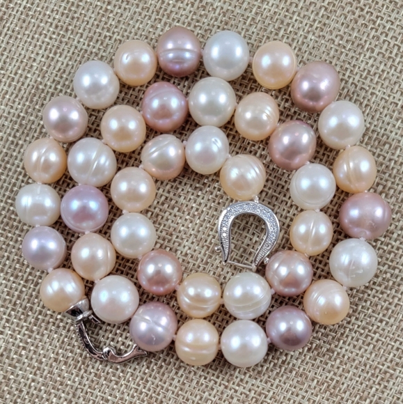 REAL 17" Multi Pearl Necklace - Picture 4 of 8